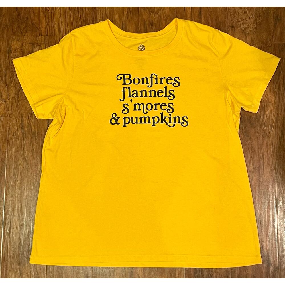 Bonfires Flannels S’mores & Pumpkins T-Shirt october fall